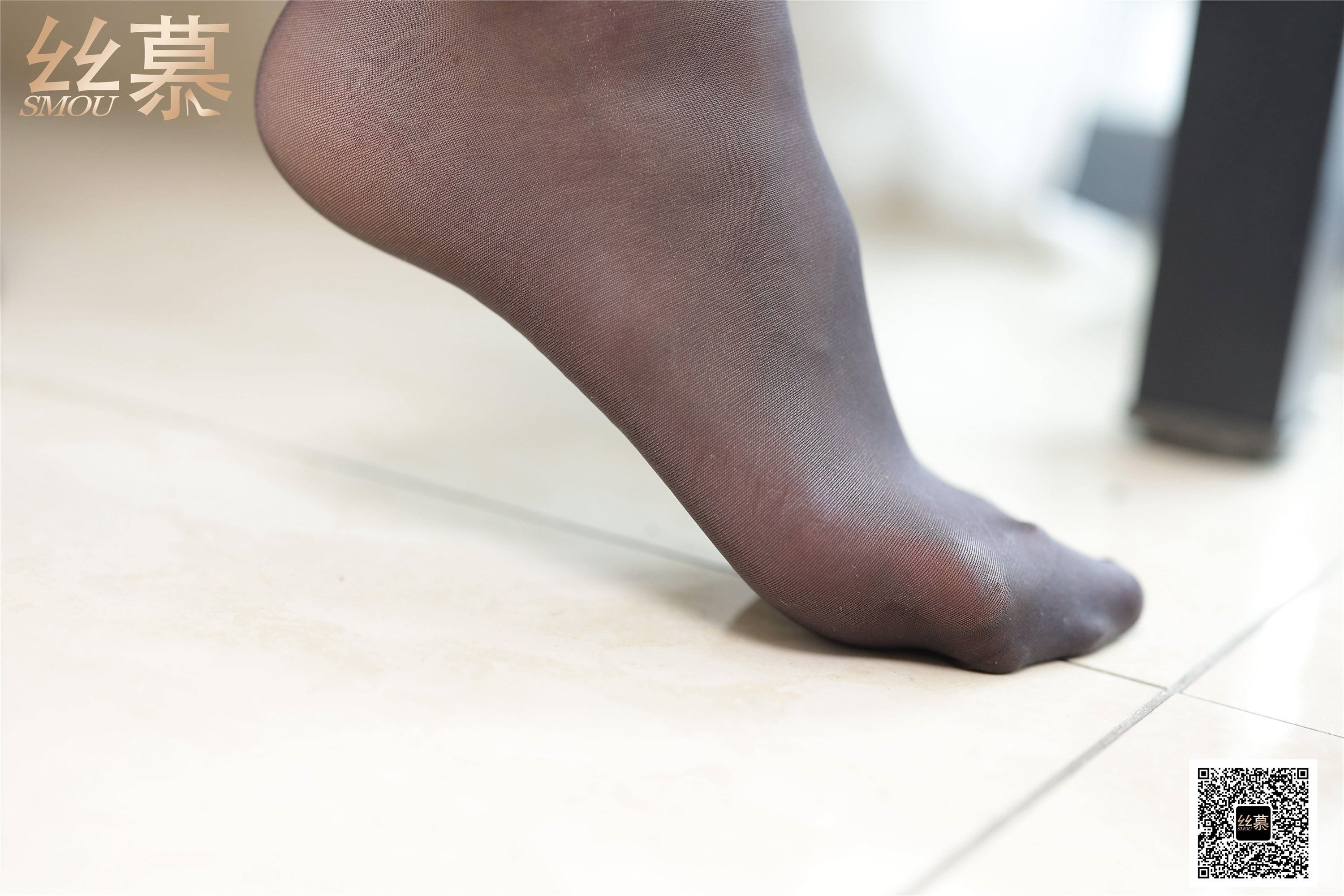 丝慕写真 SM411 天天一元 模特：颖儿《条纹西装裙》